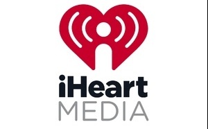 La musique de Noël renforce l’engagement publicitaire