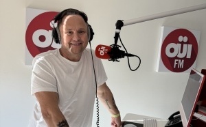 Arnold sur OÜI FM : "Il faut donner constamment à l'auditeur une raison de rester"