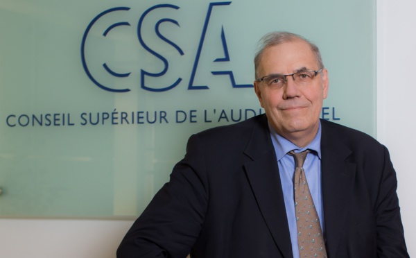 Nicolas Curien : "la bande FM est victime de son succès"