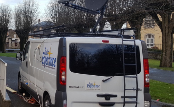 Studio mobile : les secrets de Radio Espérance 