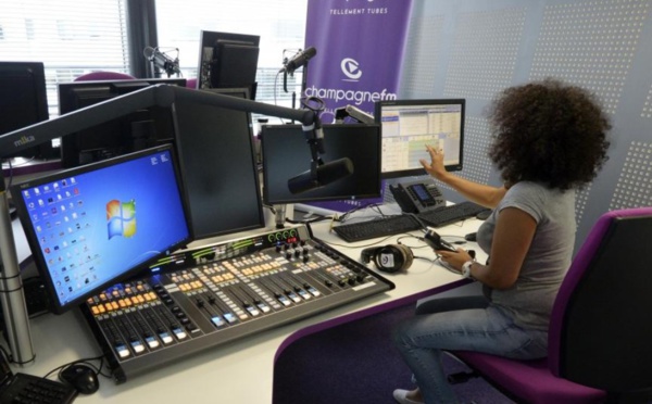 L'autre virus qui paralyse les radios