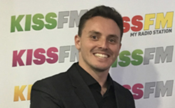 Nicolas Sellem surfe sur le succès de Kiss FM