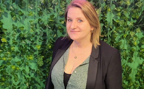 Perrine Ciret vend avec le smile