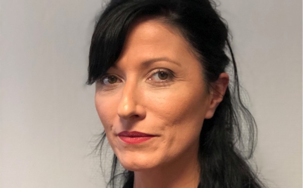 La monétisation dans le groupe de radios 1981