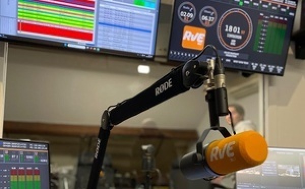 RVVS et RVE modernisent leurs studios avec Broadcast-associés